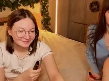 Chaturbate Live Sex Cam of _reverse_gang_