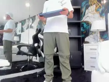 Chaturbate Live Sex Cam of jacob_garcia_