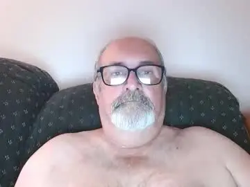 poppi_4u from chaturbate