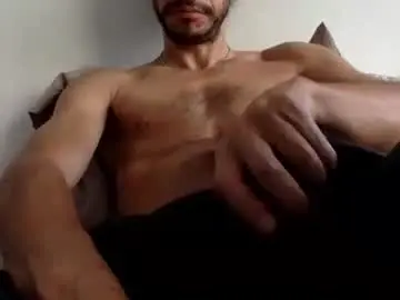 Chaturbate Live Sex Cam of urbestbigdick