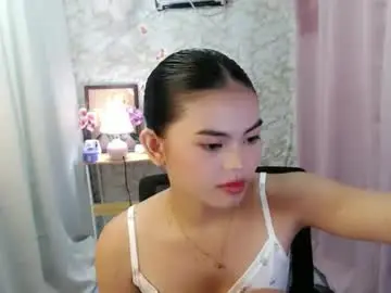 Chaturbate Adult Video Chat of yourlovelytranspinay