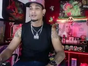 Chaturbate Live Sex Cam of sexo_aharon