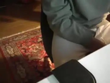 Chaturbate Best live sex cam show of artesian99