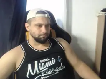 master_robertos from chaturbate