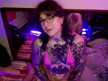 Chaturbate Best live sex cam show of miss_raven_ts