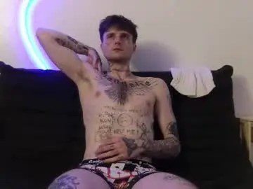 Chaturbate Live Sex Cam of prettyboyszn