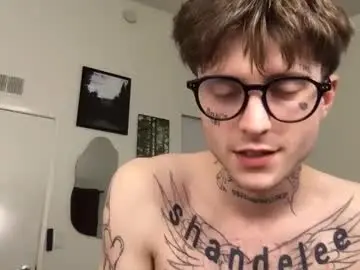 Chaturbate Free Porn Cam of prettyboyszn