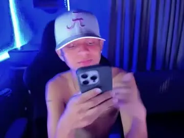 Chaturbate Best live sex cam show of carlos_foxx