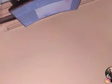 Chaturbate Nude Webcam of emilyallen_1