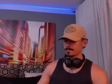 Chaturbate Live Porn of lukeetaylor_