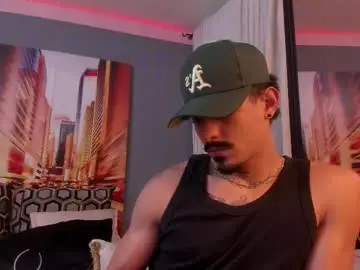 Chaturbate Live Sex of lukeetaylor_