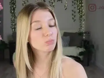 Chaturbate Sex Cam of shawty_vi