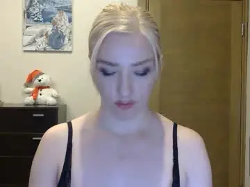 Chaturbate Live Sex Cam of wild_silk_desire