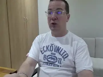 Chaturbate Live Sex Cam of brettdj