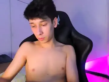 Chaturbate Nude Webcam of danielsex_1