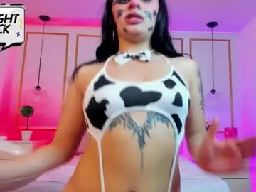 Chaturbate Nude Webcam of isabella_cherry_