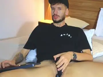 Chaturbate Nude Webcam of max_tayloor