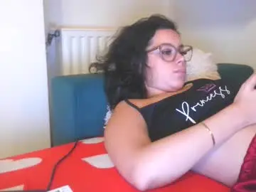 Chaturbate Live Sex Cam of prettyjulliette