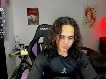 Chaturbate Adult Webcam of maximiliano_scoott_