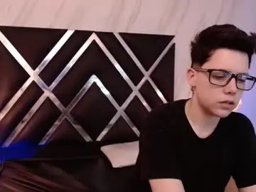 Chaturbate Live Sex Cam of spencerm_