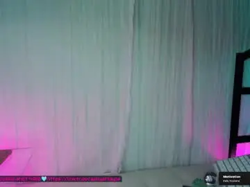 Chaturbate Adult Video Chat of aaliyahlayla