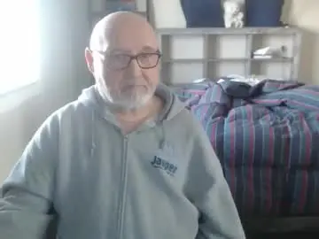 Chaturbate Live Sex Cam of creamormilk