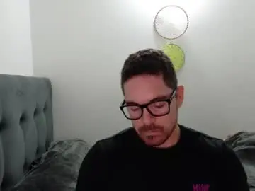 Chaturbate Live Sex Cam of genesis_wb