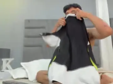 Chaturbate Adult Video Chat of michael__ross