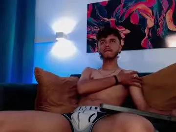 Chaturbate Live Porn of mikhellennox