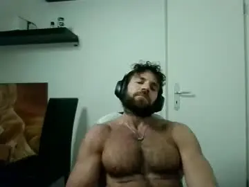 Chaturbate Nude Webcam of alphah_hunk