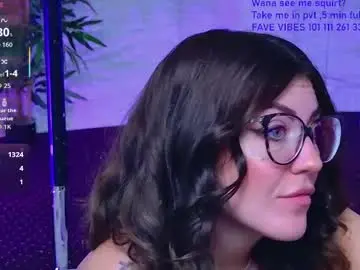 Chaturbate Nude Webcam of ivoryswan