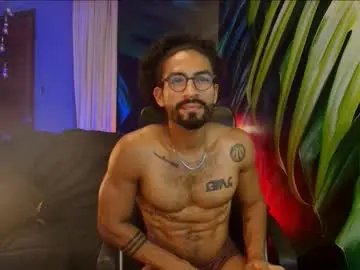 Chaturbate Free Porn Cam of romeocolin_