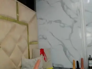 Chaturbate Live Sex Cam of allison_69ts