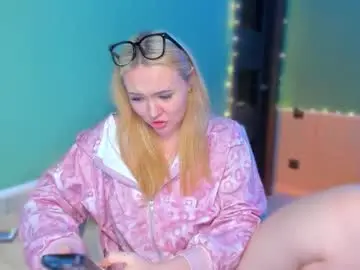 angel_kiku from chaturbate