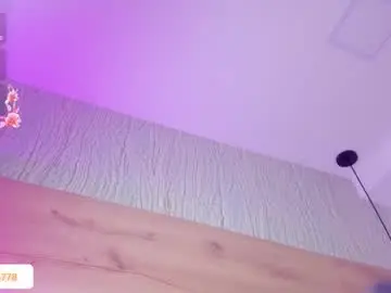 bella_luvs from chaturbate