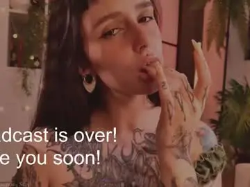 Chaturbate Live Porn of hugme_