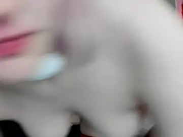 Chaturbate Live Sex Cam of lil_tweety