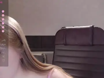 Chaturbate Live Sex of sexy_red_foxx