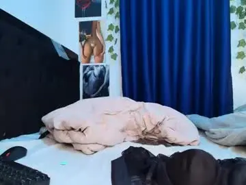 Chaturbate Watch Live Sex Cams of africanpetitequeenn