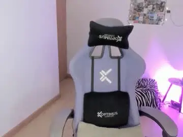 Chaturbate Adult Video Chat of juli_santos_22