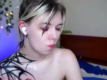 liliandaniels from chaturbate