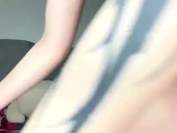 Chaturbate Live Sex Cam of liliandaniels