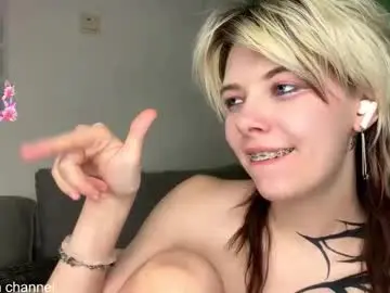 Chaturbate Free Porn Cam of liliandaniels