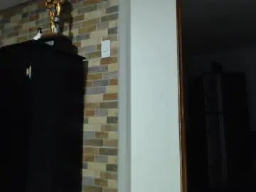 Chaturbate Free Live Porn of walter_brownn01