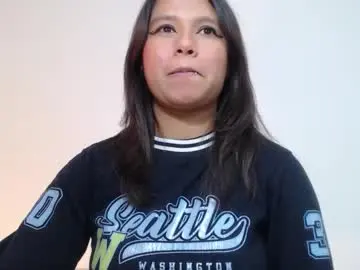 Chaturbate Live Sex of evybubbles_