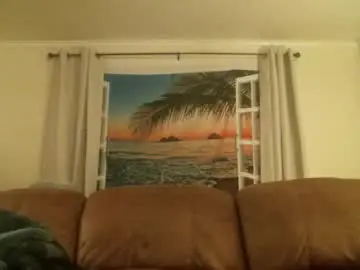 Chaturbate Live Sex Cam of slydevi1