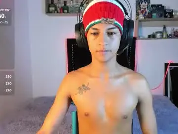 Chaturbate Nude Webcam of alejoo_storms