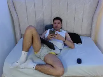 Chaturbate Watch Live Sex Cams of chris_tempt