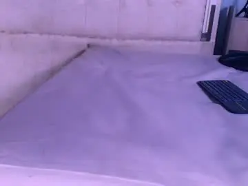 Chaturbate Adult Video Chat of emily_castillo1_