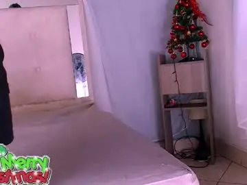 Chaturbate Live Sex Cam of emily_castillo1_